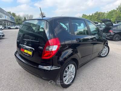 Mercedes-Benz Classe A A 180 CDI Avantgarde Neopatentati Unico Proprietario Nero usata Ravenna