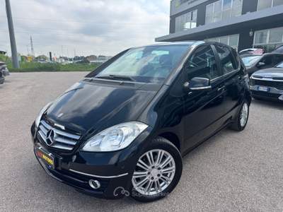 Mercedes-Benz Classe A A 180 CDI Avantgarde Neopatentati Unico Proprietario Nero usata Ravenna