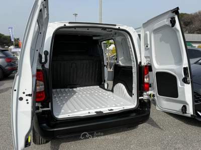 Fiat Doblò 1.5 BlueHDi 100cv PC-TN Van Bianco usata Fiumicino