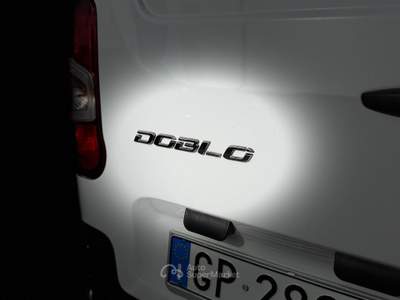 Fiat Doblò 1.5 BlueHDi 100cv PC-TN Van Bianco usata Fiumicino