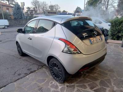 Lancia Ypsilon 1.0 Mild-hyb. Silver - *GARANZIA 12 MESI - 5 POSTI Argento usata Nova Milanese