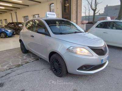 Lancia Ypsilon 1.0 Mild-hyb. Silver - *GARANZIA 12 MESI - 5 POSTI Argento usata Nova Milanese