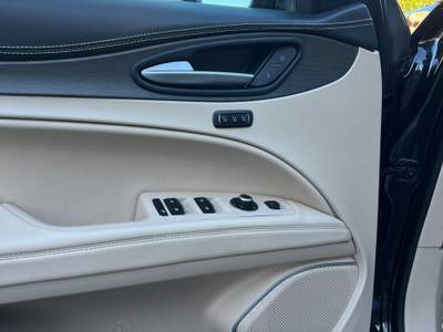 Alfa Romeo Stelvio Tenuta sempre in box Nero usata San Giovanni Rotondo