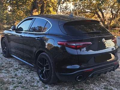 Alfa Romeo Stelvio Tenuta sempre in box Nero usata San Giovanni Rotondo