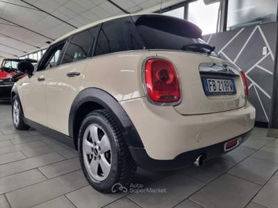 MINI One Neopatentati Beige usata larciano