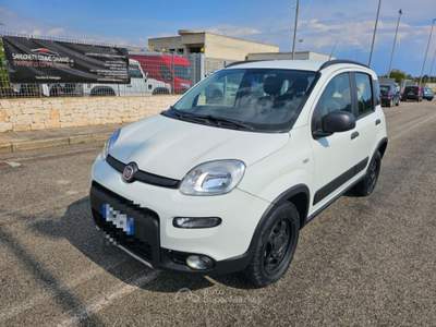 Fiat Panda 1.3 MJT 95 CV S&S 4x4 AUTOVETTURA Bianco usata Maruggio