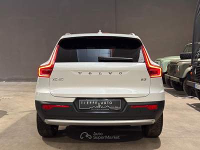 Volvo XC40 B3 automatico Core Bianco usata Bologna
