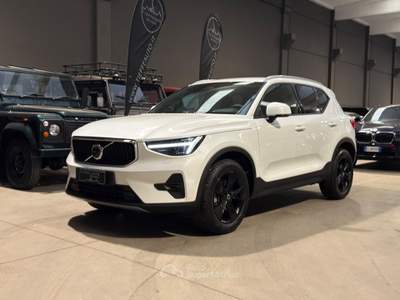 Volvo XC40 B3 automatico Core Bianco usata Bologna