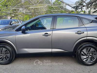 Nissan Qashqai 1.3 mhev Business 140cv Camera 360° Grigio usata Padova