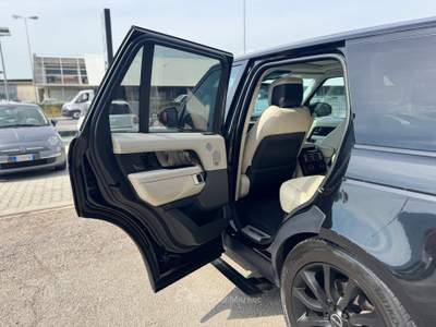 Land Rover Range Rover Tenuta sempre in box usata Quarrata