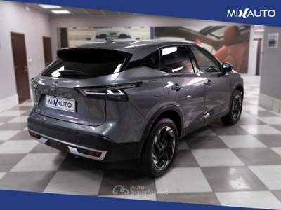 Nissan Qashqai 1.3 MHEV N-Connecta 2WD 158CV xtronic Grigio usata Latina