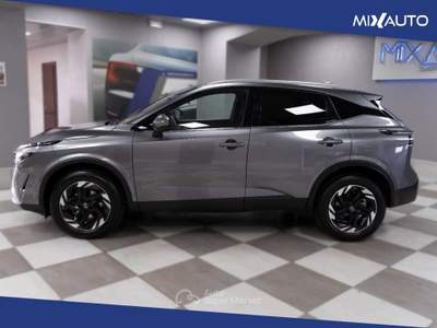 Nissan Qashqai 1.3 MHEV N-Connecta 2WD 158CV xtronic Grigio usata Latina