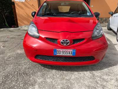 Toyota Aygo unico proprietario Rosso usata Montesarchio