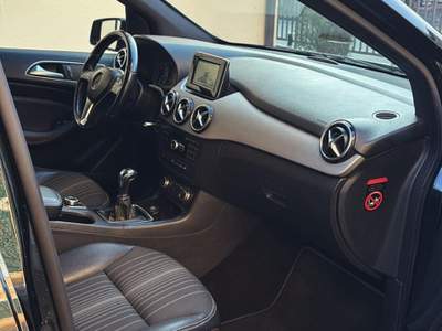 Mercedes-Benz Classe B vettura total black, super accessoriata e garantita Nero usata Sant'Omero