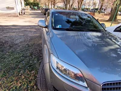 Audi Q7 Auto in ordine batteria e candelette nuove usata Trento