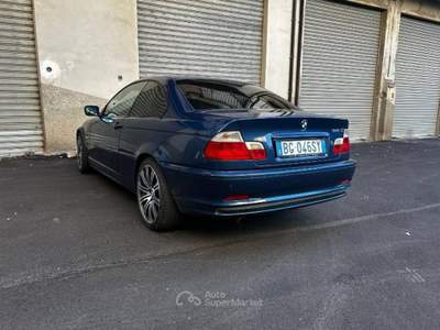 BMW Serie 3 318Ci PROBABILE TESTATA CON PICCOLA CREPA Blu/Azzurro usata Varano de' Melegari