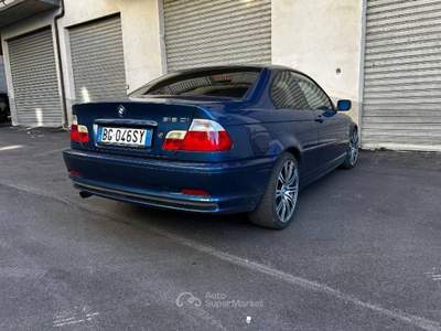 BMW Serie 3 318Ci PROBABILE TESTATA CON PICCOLA CREPA Blu/Azzurro usata Varano de' Melegari
