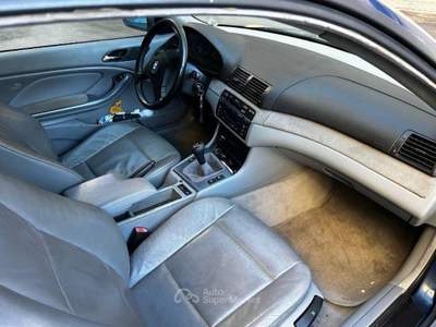 BMW Serie 3 318Ci PROBABILE TESTATA CON PICCOLA CREPA Blu/Azzurro usata Varano de' Melegari