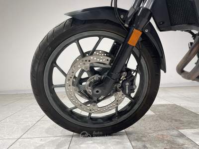 BMW Serie 7 725Ld  - abs Blu/Azzurro usata Civitanova Marche