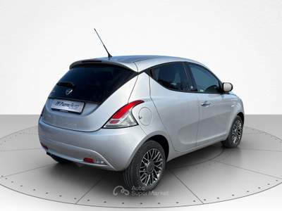 Lancia Ypsilon  - ypsilon 1.2 69 cv 5 porte gpl ecochic sil Grigio usata Civitanova Marche