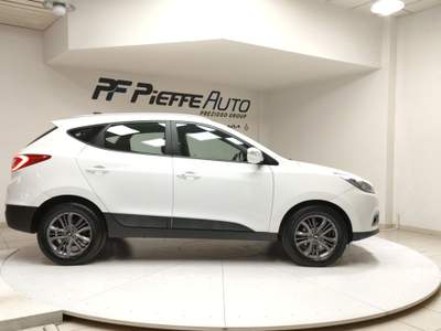 Hyundai ix35  -  2.0 crdi 4wd xpossible a/t Bianco usata Civitanova Marche