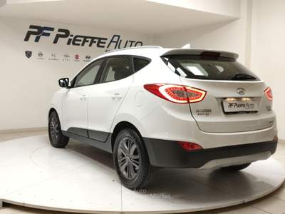 Hyundai ix35  -  2.0 crdi 4wd xpossible a/t Bianco usata Civitanova Marche