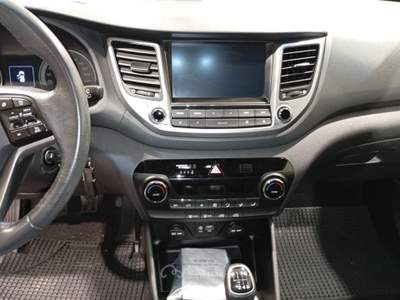 Hyundai Tucson  - tucson 1.7 crdi comfort Bianco usata Civitanova Marche