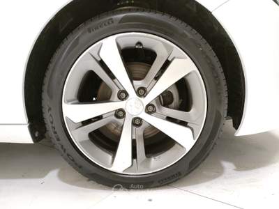 Peugeot 308  puretech turbo 130 s&s active Bianco usata Civitanova Marche
