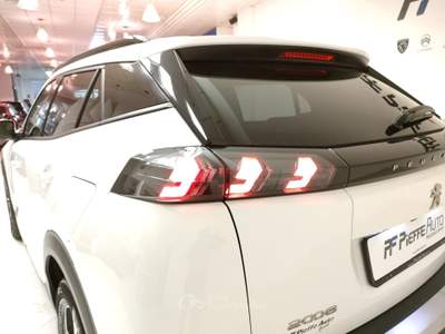Peugeot 2008  - 2008 puretech 130 s&s eat8 allure pack Bianco usata Civitanova Marche