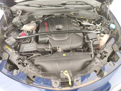 Alfa Romeo Stelvio  -  2.2 turbodiesel 210 cv at8 q4 executive Blu/Azzurro usata Civitanova Marche