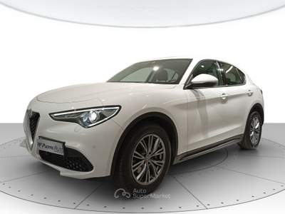 Alfa Romeo Stelvio  -  2.2 turbodiesel 160 cv at8 rwd business Bianco usata Civitanova Marche