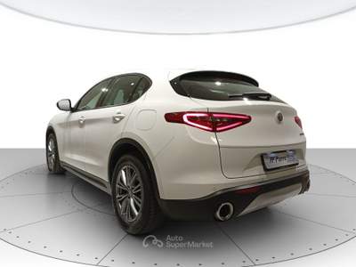 Alfa Romeo Stelvio  -  2.2 turbodiesel 160 cv at8 rwd business Bianco usata Civitanova Marche