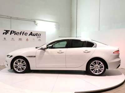 Jaguar XE  - xe 2.0 d 180 cv aut. s Bianco usata Civitanova Marche