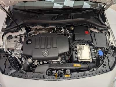 Mercedes-Benz Classe B  - b 180 d automatic amg line premium Bianco usata Civitanova Marche
