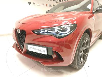 Alfa Romeo Stelvio  -  2.9 bi-turbo v6 520 cv at8 q4 quadrifoglio Rosso usata Civitanova Marche