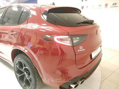 Alfa Romeo Stelvio  -  2.9 bi-turbo v6 520 cv at8 q4 quadrifoglio Rosso usata Civitanova Marche