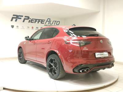 Alfa Romeo Stelvio  -  2.9 bi-turbo v6 520 cv at8 q4 quadrifoglio Rosso usata Civitanova Marche