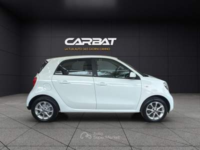 Smart ForFour forfour 70 1.0 twinamic Passion Bianco usata Pompei