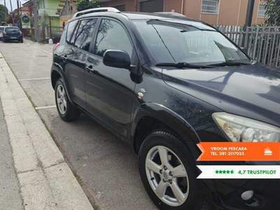 Toyota RAV4 RAV4 2.2 D-4D 177 CV Luxury Nero usata Pescara