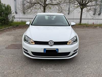 Volkswagen Golf Golf 5p 1.6 tdi Highline Business 4motion Bianco usata Pianoro