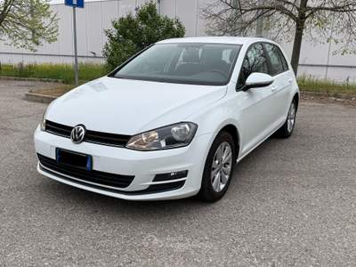 Volkswagen Golf Golf 5p 1.6 tdi Highline Business 4motion Bianco usata Pianoro