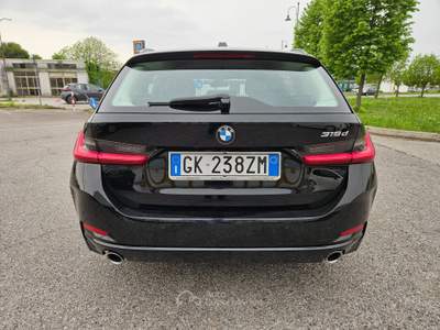 BMW Serie 3 325tds d Touring mhev 48V auto Nero usata San Stino di Livenza
