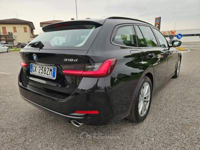 BMW Serie 3 325tds d Touring mhev 48V auto Nero usata San Stino di Livenza