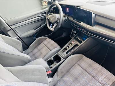 Volkswagen Golf Plug-In Hybrid DSG GTE 245 cv Bianco usata Rosta