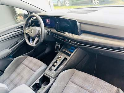 Volkswagen Golf Plug-In Hybrid DSG GTE 245 cv Bianco usata Rosta