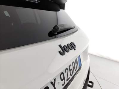 Jeep Avenger 1.2 MHEV 4xe Overland Bianco usata Caserta