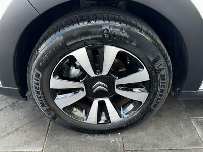 Citroen C3 PureTech 83 S&S Shine  #Keyless #vetriprivacy #carplay Bianco usata Spinea