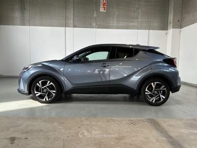 Toyota C-HR 1.8H (122CV) E-CVT Dynamic Blu/Azzurro usata Milano
