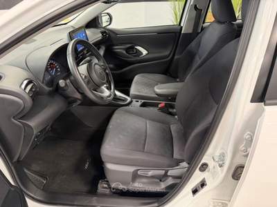Toyota Yaris Yaris 1.5h Active Bianco usata Desenzano del Garda