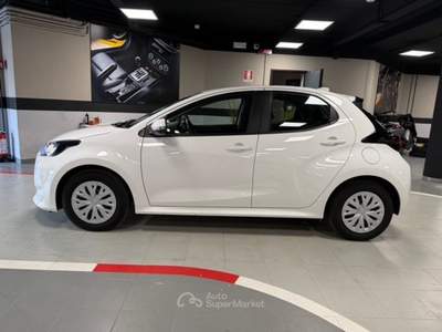 Toyota Yaris Yaris 1.5h Active Bianco usata Desenzano del Garda